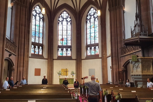 Chorprobe mit Covid-19-Abständen