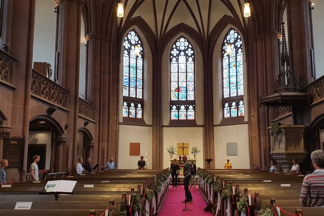 Chorprobe mit Covid-19-Abständen