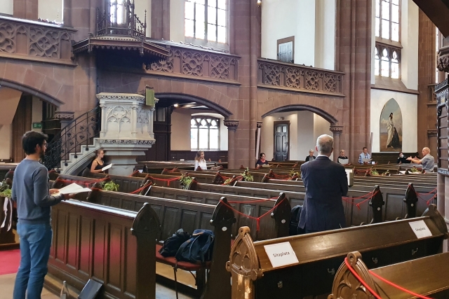 Chorprobe mit Covid-19-Abständen